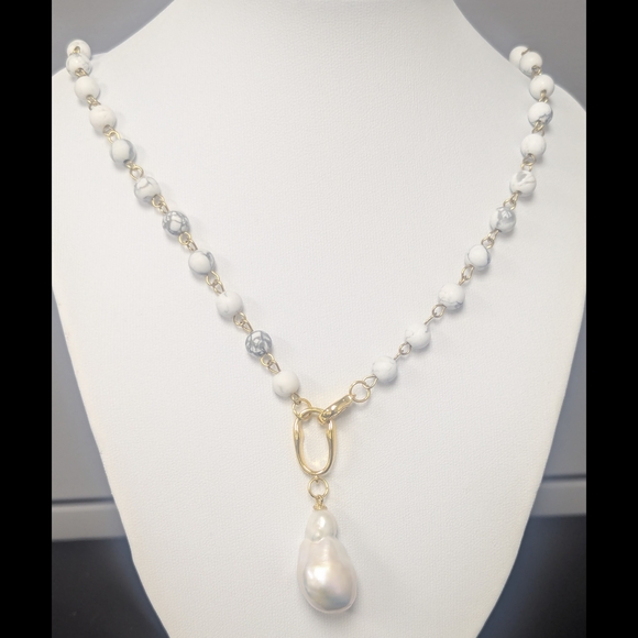 Genuine Baroque Pearl Drop Necklace Howlite Bead 18K Gold Plated Statement Piece - Picture 3 of 6